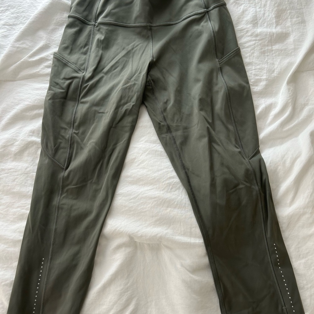 Lululemon Speed Up Tight Cropped Leggings